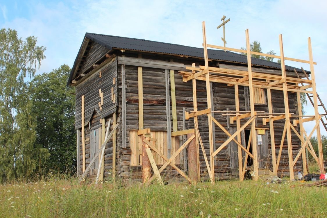 Неизвестная часовня, Основинская (Чёрная) (Верховажский район, Вологодская область). фасады, Консервационные работы экспедиции проекта 