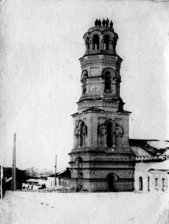 Церковь Рождества Христова, Барышская Слобода (Сурский район, Ульяновская область). архивная фотография, Колокольня накануне сноса. Фото 1950-60-х гг. Источник - сообщество 
