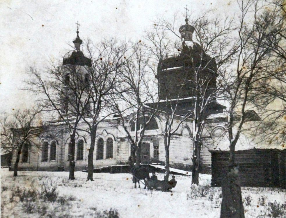 Церковь Покрова Пресвятой Богородицы, Сара (Сурский район, Ульяновская область). архивная фотография, Фото нач. 20 в. из коллекции Н. Калентьевой. Источник - сообщество 