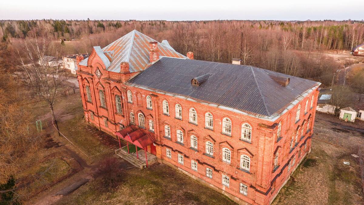 Успенский женский монастырь. Домовая церковь Преображения Господня, Лаврово (Демянский район, Новгородская область). фасады, аэросъемка, обзор вид сверху