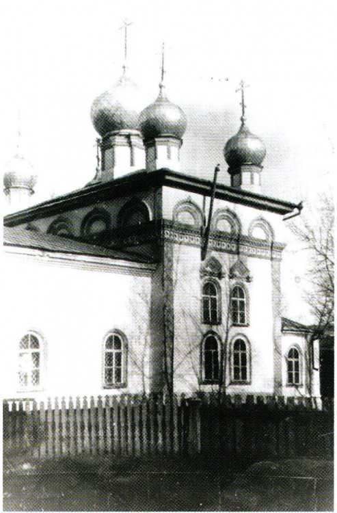 Церковь Ризоположения (Положения ризы Христа Спасителя в Успенском соборе в Кремле), Вахитовский район (Казань, город, Республика Татарстан). архивная фотография,  Церковь Положения Ризы Господней.Снято в 1915 г. Из Путеводителя по храмам и монастырям г.Казани.