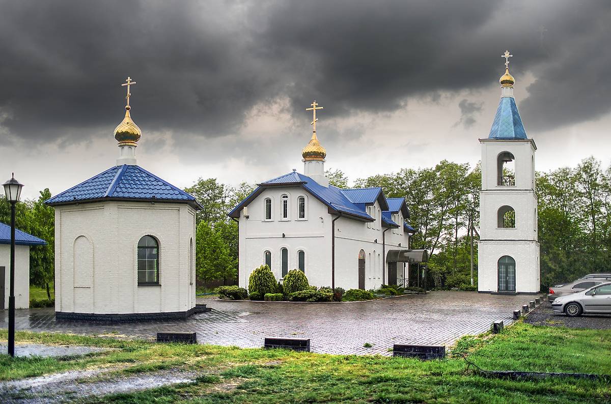 общий вид в ландшафте. Церковь Покрова Пресвятой Богородицы, Копанской (Краснодар, город, Краснодарский край)