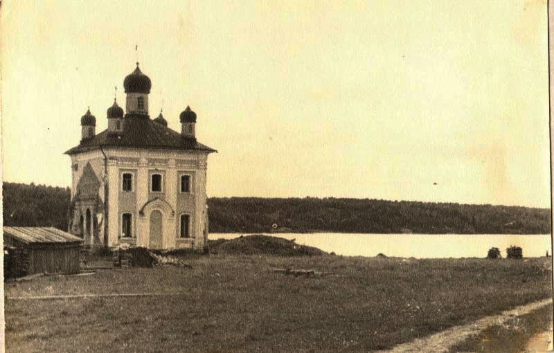 Церковь Рождества Иоанна Предтечи, Хевроньино (Подпорожский район, Ленинградская область). архивная фотография, Северный фасад основного объёма храма. Госкаталог №13218797; из фондов Подпорожского краеведческого музея