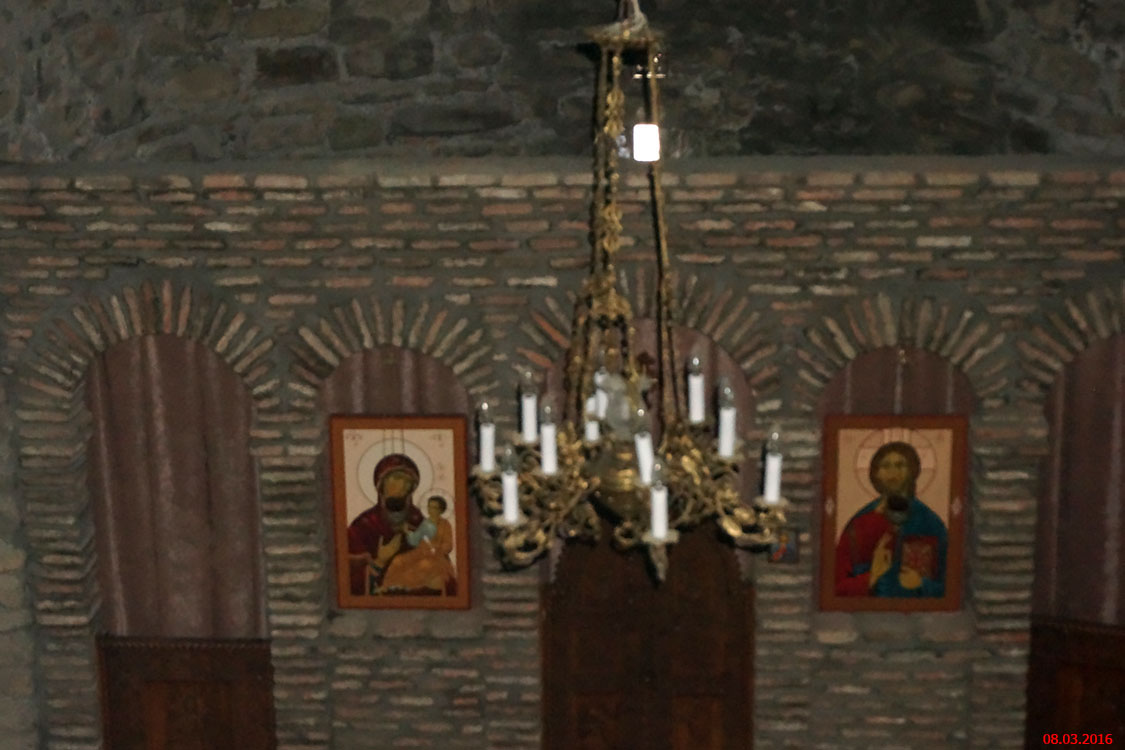 Ананури. Церковь иконы Божией Матери 