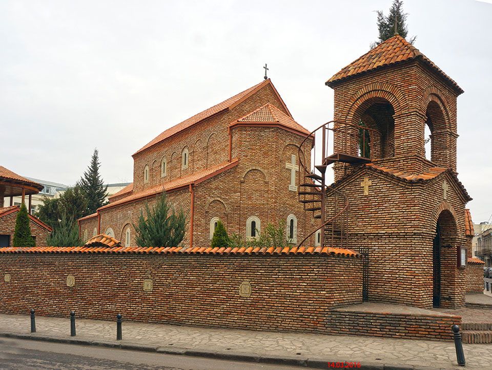 Тбилиси. Церковь Казанской иконы Божией Матери в Чугурети. фасады