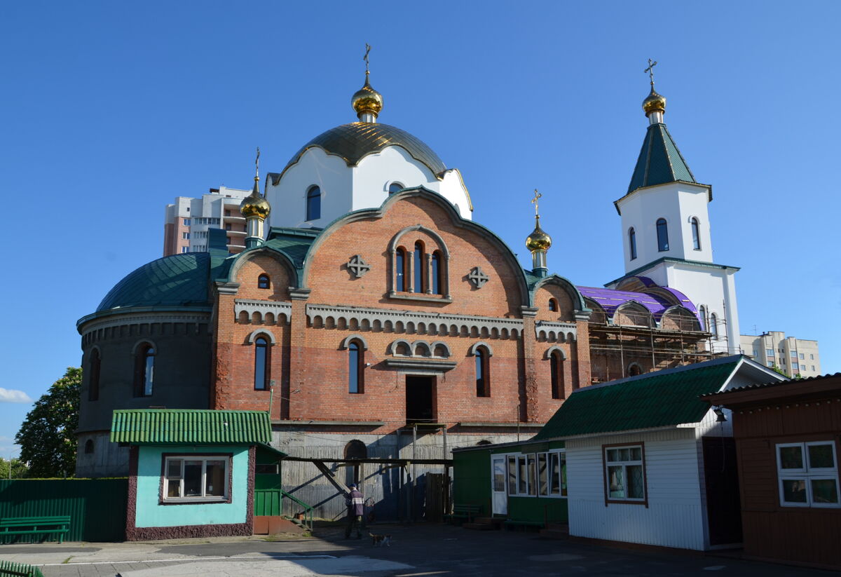 Гомель. Церковь Троицы Живоначальной (строящаяся). документальные фотографии