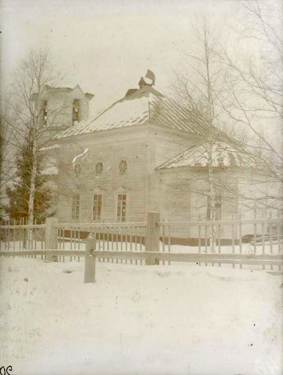 Церковь Николая Чудотворца (старая), Кочёво (Коми-Пермяцкий округ, Кочёвский район, Пермский край). архивная фотография, Фото 1931 года из фондов Коми-Пермяцкого краеведческого музея им. П.И. Субботина-Пермяка. В здании церкви - клуб