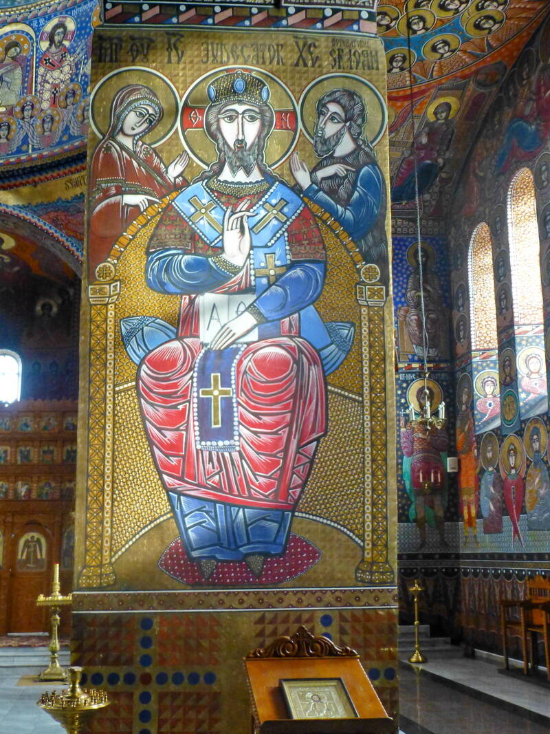 Кафедральный собор Успения Пресвятой Богородицы, Дрокия, город (Дрокиевский район, Молдова). интерьер и убранство