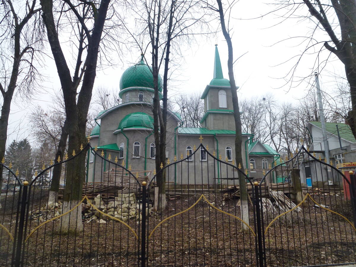 Церковь Серафима Саровского, Дрокия, город (Дрокиевский район, Молдова). фасады