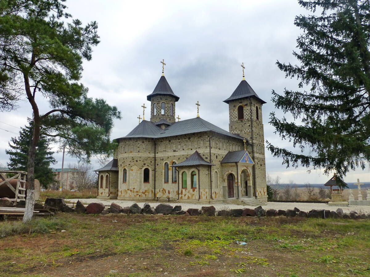 Церковь Николая Чудотворца, Дрокия, город (Дрокиевский район, Молдова). фасады