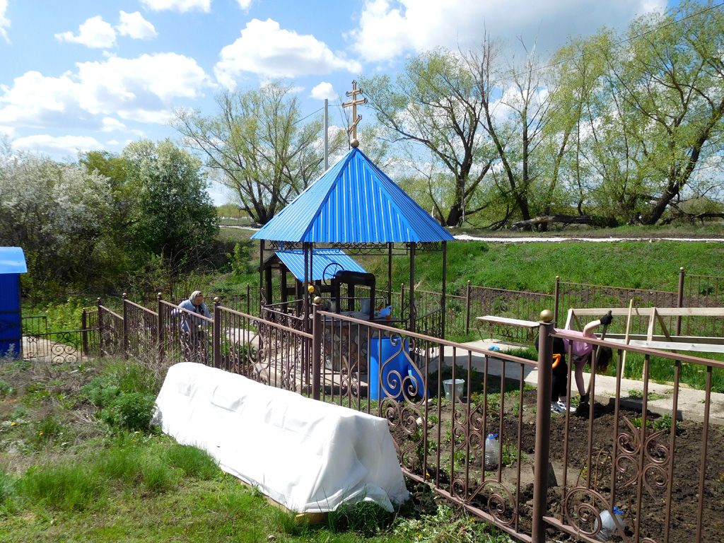 Покровский Александро-Чагринский монастырь, Чагринский (Красноармейский район, Самарская область). дополнительная информация, Колодец Александра Свирского