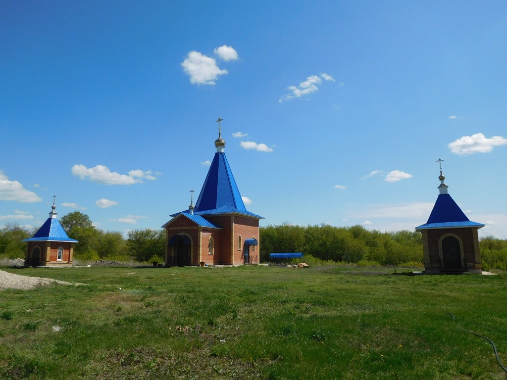 Покровский Александро-Чагринский монастырь, Чагринский (Красноармейский район, Самарская область). фасады, часовня-костница, Покровская церковь и часовня над могилой Александра Чагринского
