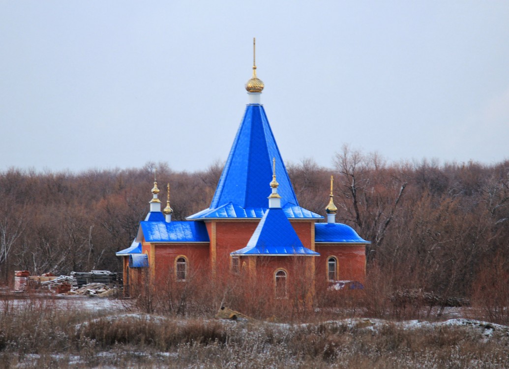 Покровский Александров-Чагринский монастырь. Церковь Покрова Пресвятой Богородицы, Чагринский (Красноармейский район, Самарская область). общий вид в ландшафте
