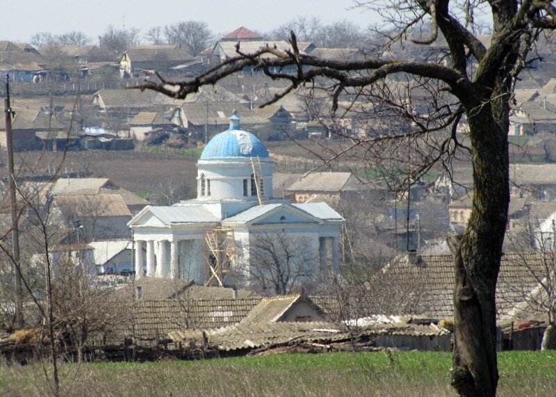 Церковь Успения Пресвятой Богородицы, Кирнички (Измаильский район, Украина, Одесская область). общий вид в ландшафте