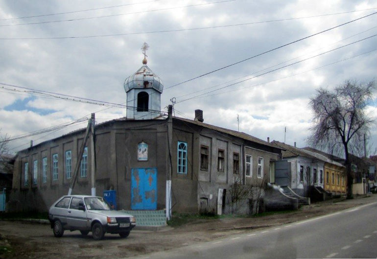 Татарбунары. Церковь Троицы Живоначальной. фасады