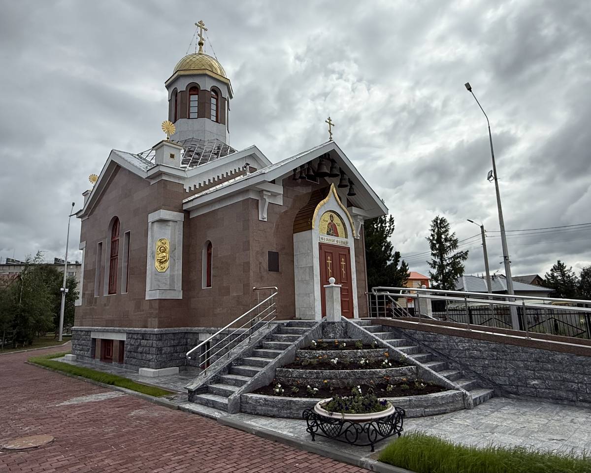 Церковь Александра Невского в Кедровой роще, Надым (Надымский район и г. Надым, Ямало-Ненецкий автономный округ). фасады, Вид с северо-запада