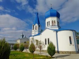Фрумоаса. Фрумошский Троицкий монастырь.  Церковь Успения Пресвятой Богородицы
