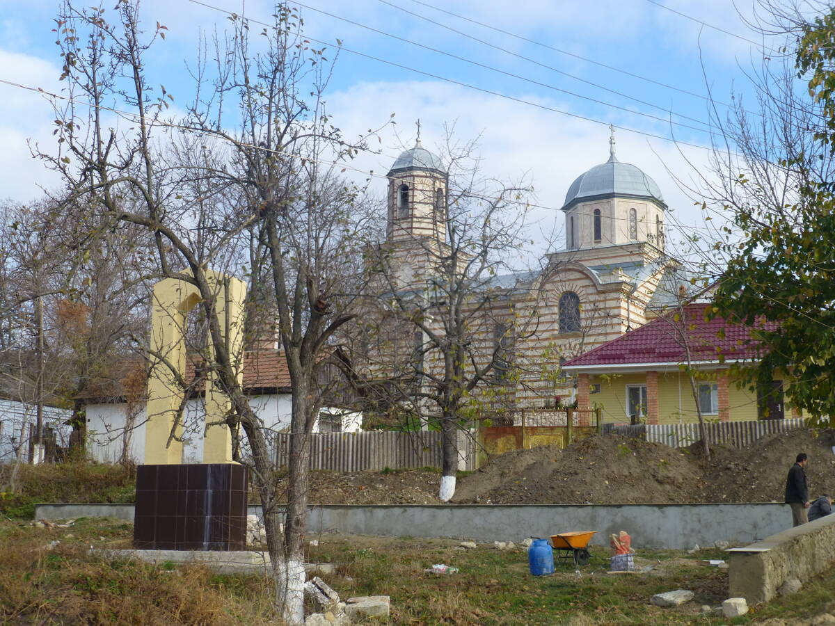 Церковь Параскевы Сербской, Нишканы (Каларашский район, Молдова). фасады