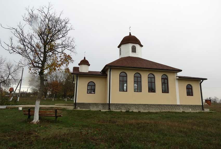 Чимишлия. Неизвестная церковь. фасады