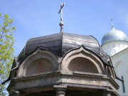 Юрьево. Юрьев мужской монастырь. Часовня-сень над источником (киворий)