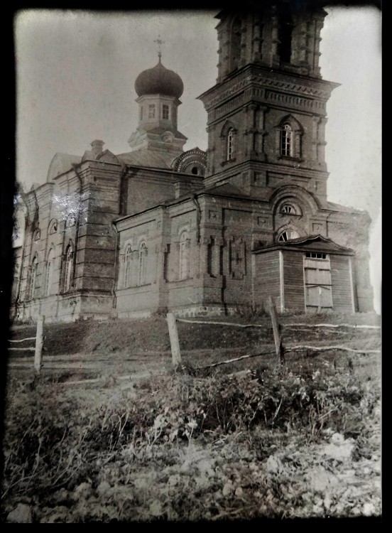 Церковь Рождества Иоанна Предтечи, Большая Любунь (Чудовский район, Новгородская область). архивная фотография, Частная коллекция. Фото 1930-х годов