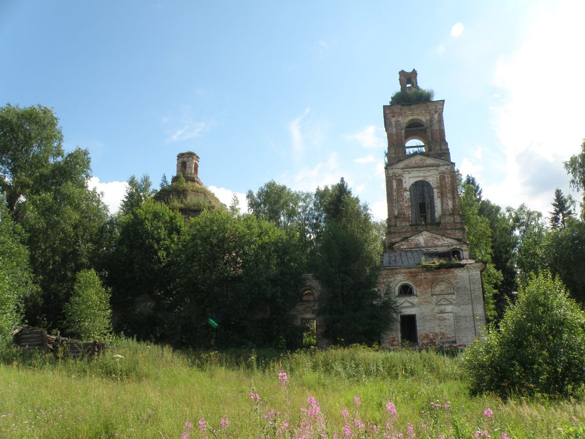 Церковь Успения Пресвятой Богородицы, Лежнево (Антроповский район, Костромская область). фасады