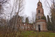 Церковь Рождества Пресвятой Богородицы, Церковь пытается восстановить один человек отшельник, летом производит работы.<br>, Пахтаново, урочище, Антроповский район, Костромская область