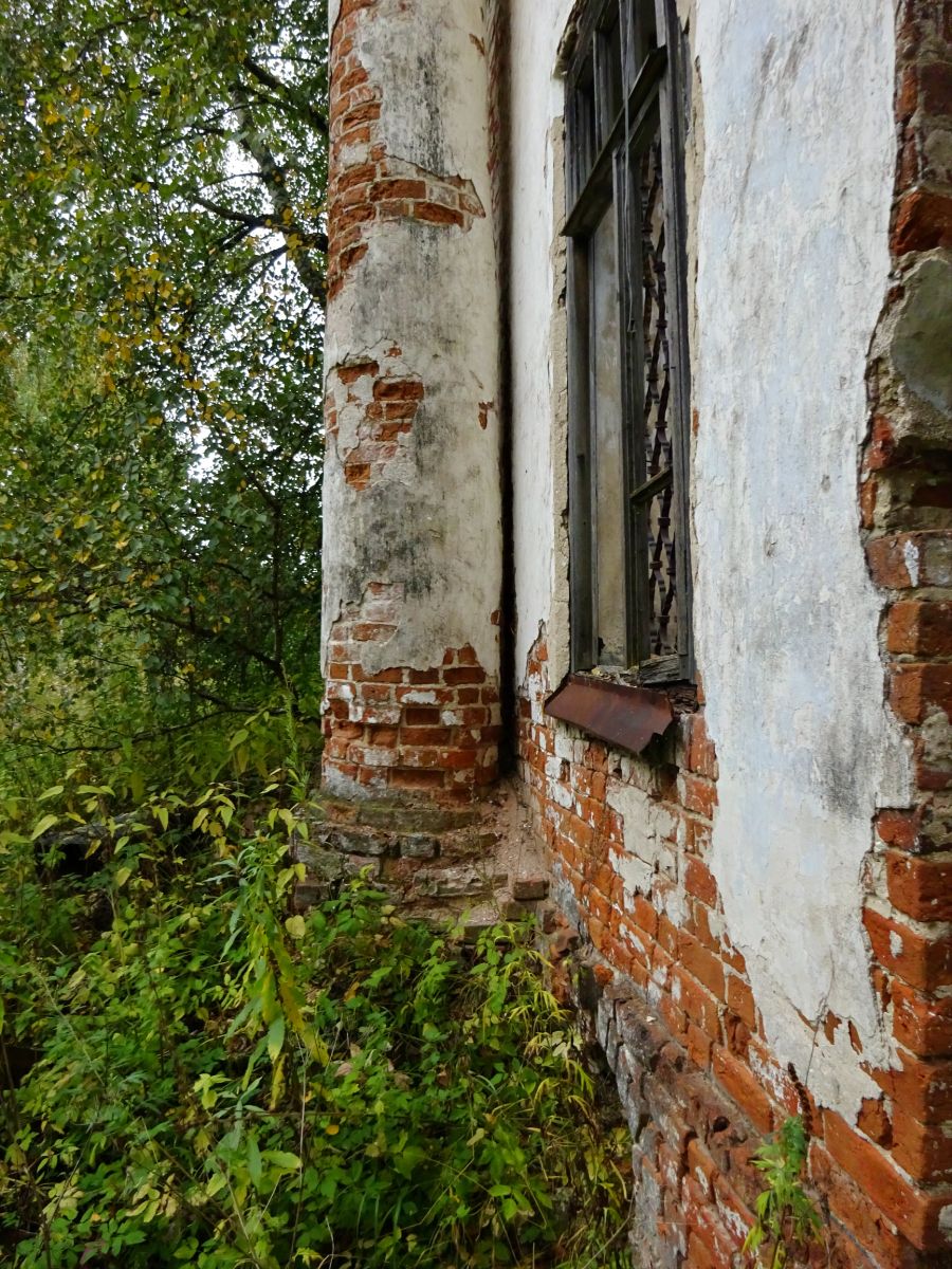 Церковь Воскресения Христова, Понизье (Антроповский район, Костромская область). архитектурные детали