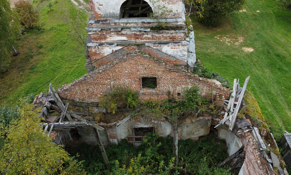 Церковь Воскресения Христова, Понизье (Антроповский район, Костромская область). архитектурные детали