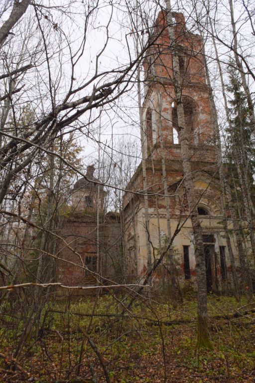 Церковь Софии, Премудрости Божией, София-Бушнево, урочище (Антроповский район, Костромская область). фасады, Церковь сильно разрушена, на машине не доехать, только пешком