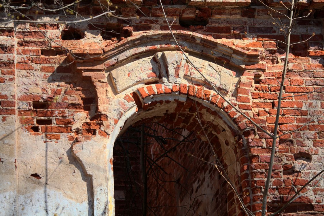 Церковь Троицы Живоначальной, Кривец (Мышкинский район, Ярославская область). архитектурные детали