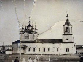 Коржевка. Церковь Рождества  Пресвятой Богородицы (старая)