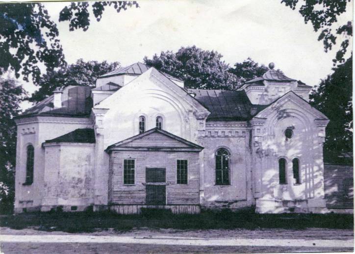 Церковь Рождества Пресвятой Богородицы, Дашковка (Могилёвский район, Беларусь, Могилёвская область). архивная фотография, Боковой фасад. Частная коллекция. Фото 1950-х годов