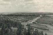 Церковь Рождества Христова (старая), Фото 1953 г. из собрания Ульяновского областного краеведческого музея. Церковь видна вдали справа; лесистый склон на переднем плане - нынешний берег водохранилища<br>, Крестово-Городище, Чердаклинский район, Ульяновская область