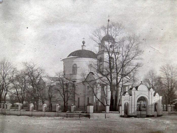 Церковь Троицы Живоначальной, Котельва (Полтавский район, Украина, Полтавская область). архивная фотография, Фото С.А. Таранушенко, 1914 г.