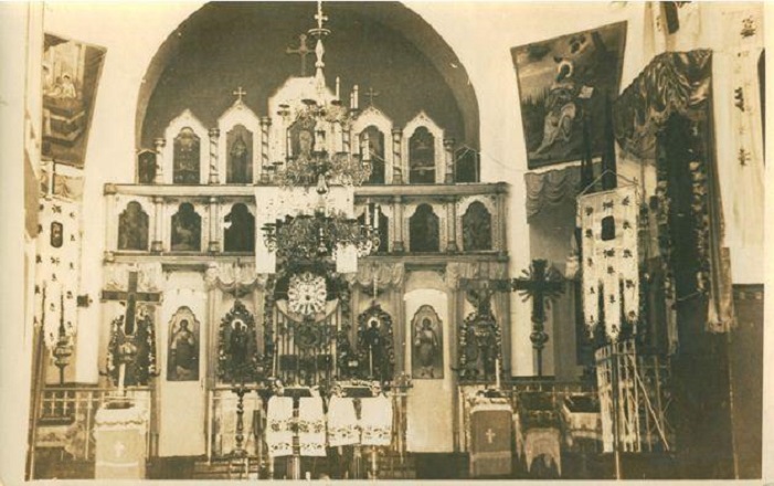 Церковь Троицы Живоначальной, Котельва (Полтавский район, Украина, Полтавская область). архивная фотография, Интерьер храма. Фото 1950-х годов из приходского архива