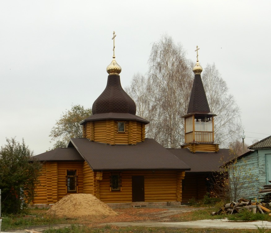 Криуши. Церковь Николая Чудотворца (новая). фасады, новая Никольская церковь, построенная рядом с молитвенным домом