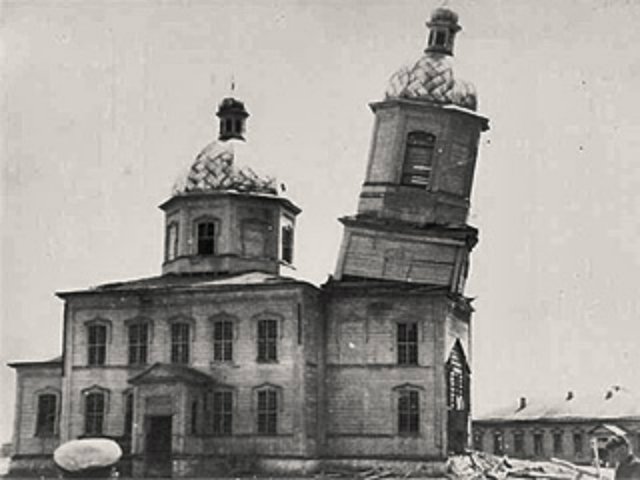 Церковь Николая Чудотворца, Берёзово (Пугачёвский район, Саратовская область). архивная фотография, Фото 1960-х гг., источник: saratovregion.ucoz.ru/region/pugachevskiy/berezovo