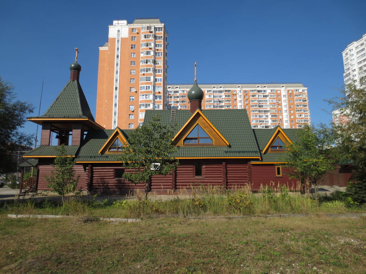 Церковь Серафима Саровского в микрорайоне Авиаторов, Балашиха (Балашихинский городской округ и г. Реутов, Московская область). фасады