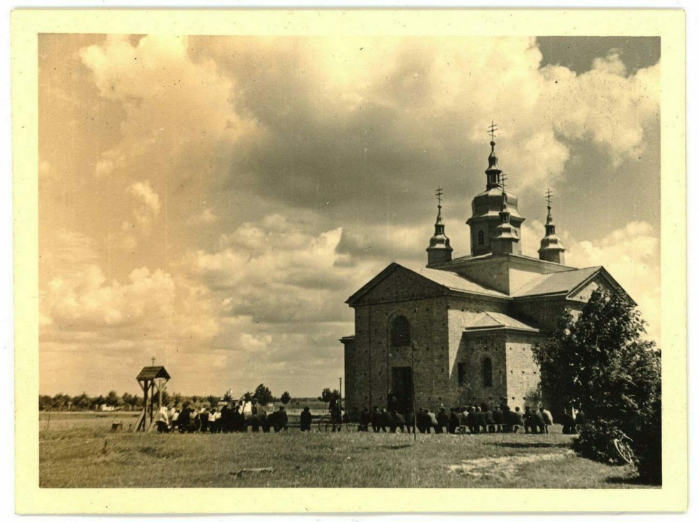 Церковь Покрова Пресвятой Богородицы, Княгининок (Луцкий район, Украина, Волынская область). архивная фотография, Фото 1941 г. с аукциона e-bay.de