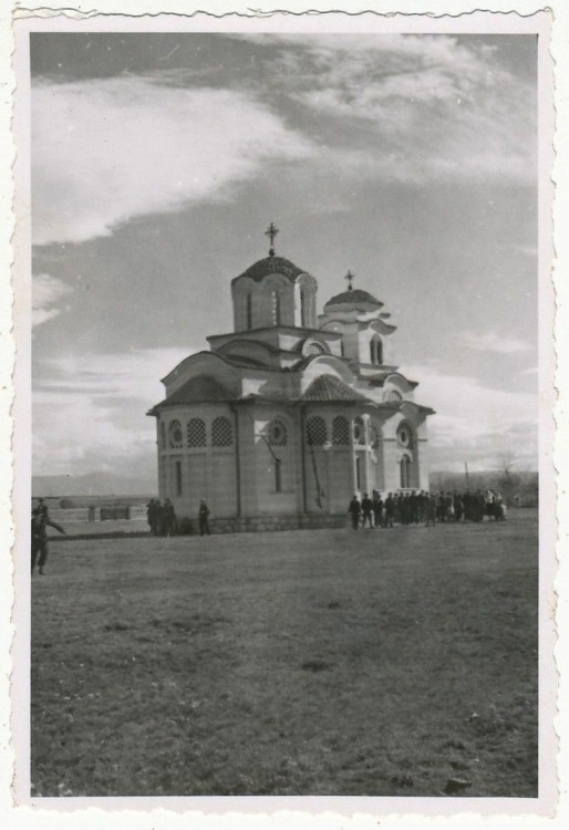 Церковь Николая Чудотворца, Косово Поле (АК Косово и Метохия, Косовский округ, Сербия). архивная фотография, Фото 1941 г. с аукциона e-bay.de