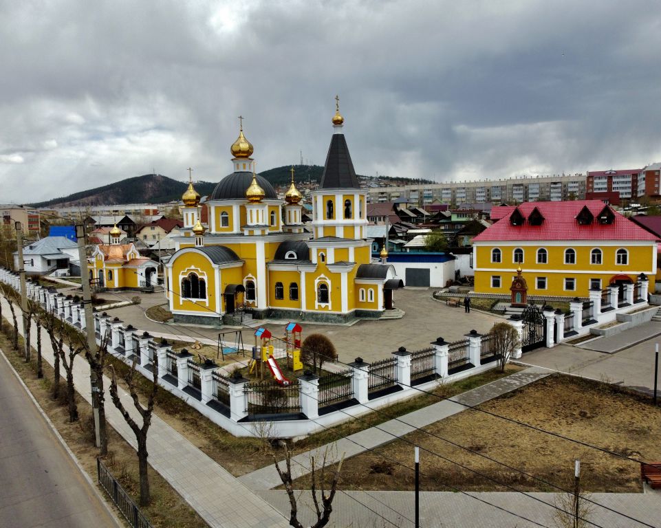 Улан-Удэ. Собор Рождества Христова. общий вид в ландшафте