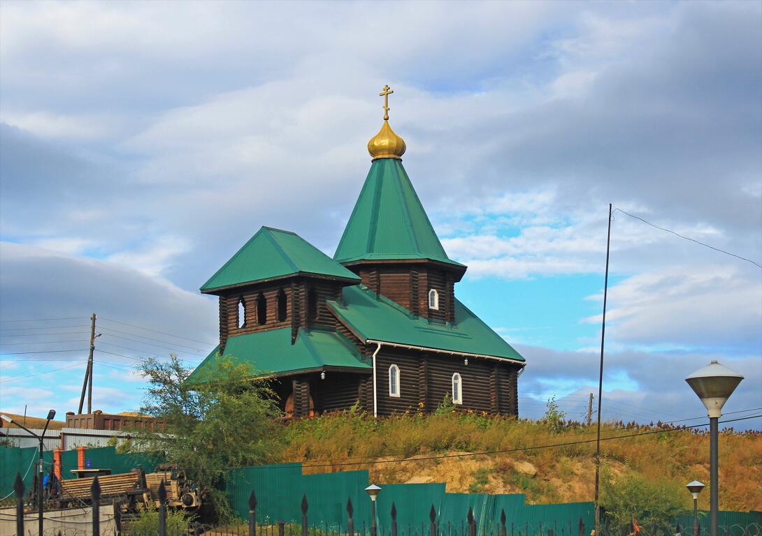Церковь Рождества Пресвятой Богородицы, Улан-Удэ (Улан-Удэ, город, Республика Бурятия). фасады, Вид от трамвайных путей
