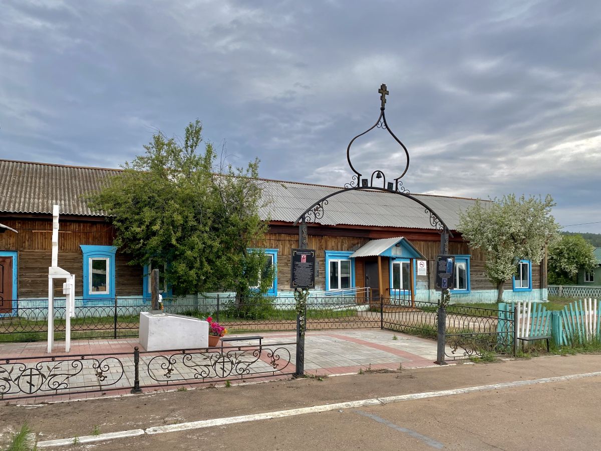 Церковь Николая Чудотворца (старая), Тарбагатай (Тарбагатайский район, Республика Бурятия). дополнительная информация, Вид со стороны поклонного креста