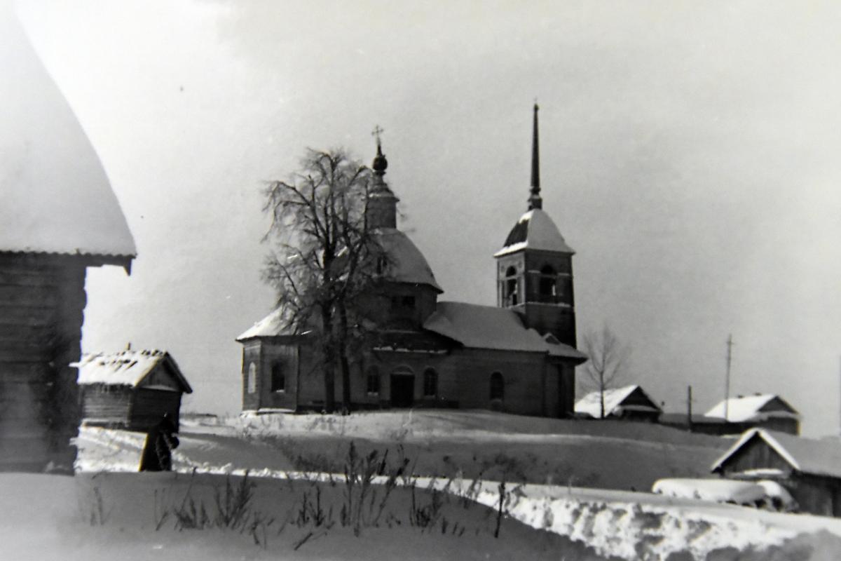 архивная фотография. Церковь Усекновения главы Иоанна Предтечи, Комаровка (Кузнецкий район и г. Кузнецк, Пензенская область)