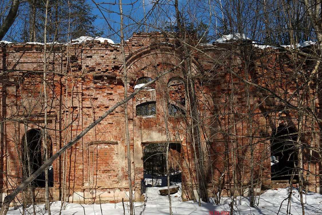 Церковь Успения Пресвятой Богородицы, Трубы (Окуловский район, Новгородская область). фасады