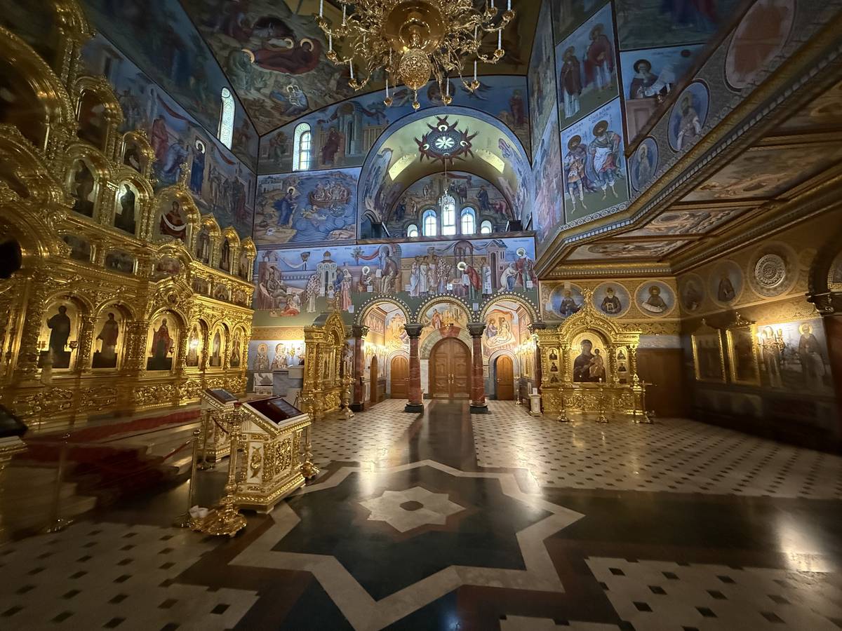 Церковь Татианы, Когалым (Когалым, город, Ханты-Мансийский автономный округ). интерьер и убранство, Вид на юг