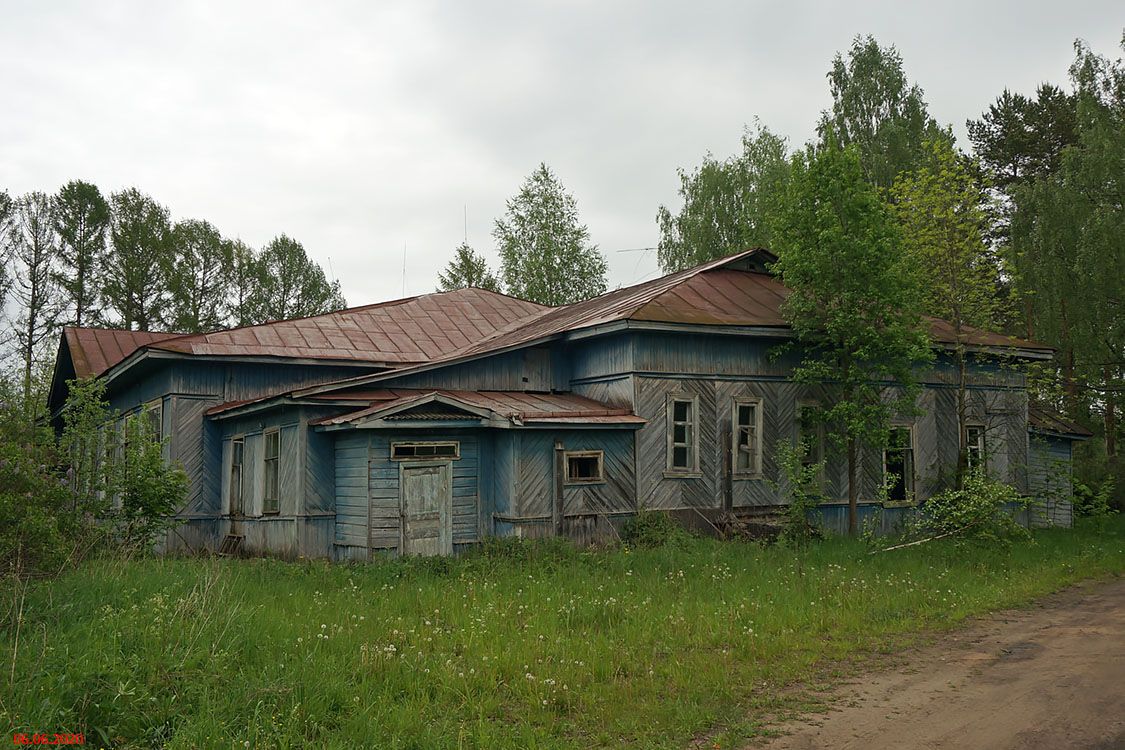 Неизвестная церковь из Рождественского погоста (Кезадра), Брусово (Удомельский городской округ, Тверская область). фасады
