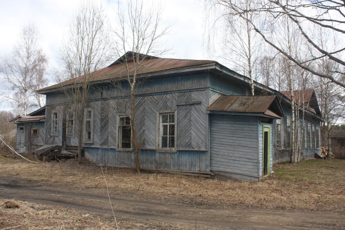 Неизвестная церковь из Рождественского погоста (Кезадра), Брусово (Удомельский городской округ, Тверская область). фасады