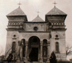 Бэняса. Церковь Параскевы Сербской